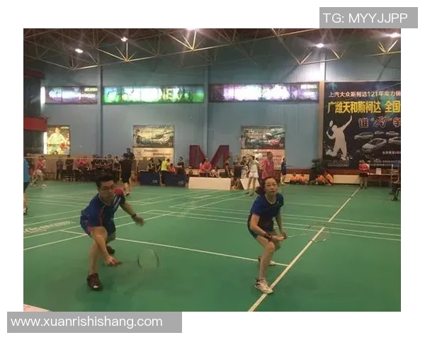 杭州羽毛球队与武汉羽毛球队赛后复盘分析比赛经验与战术调整