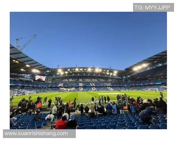 汽车足球明星卡贴热潮来袭尽享球场激情与驾驶乐趣的完美结合 汽车足球明星卡贴热潮来袭尽享球场激情与驾驶乐趣的完美结合