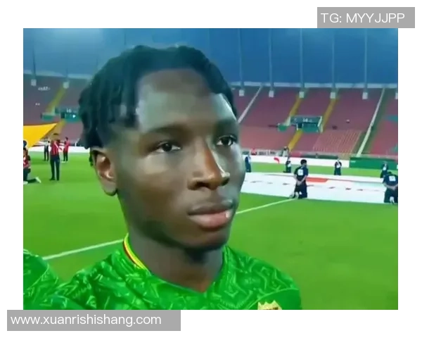 足球明星意外瞬间合集让你捧腹大笑的倒霉时刻视频集锦 足球明星意外瞬间合集让你捧腹大笑的倒霉时刻视频集锦